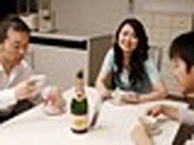 近親相姦 夫のいない隙に息子と… 椿玲子　サンプル画像10